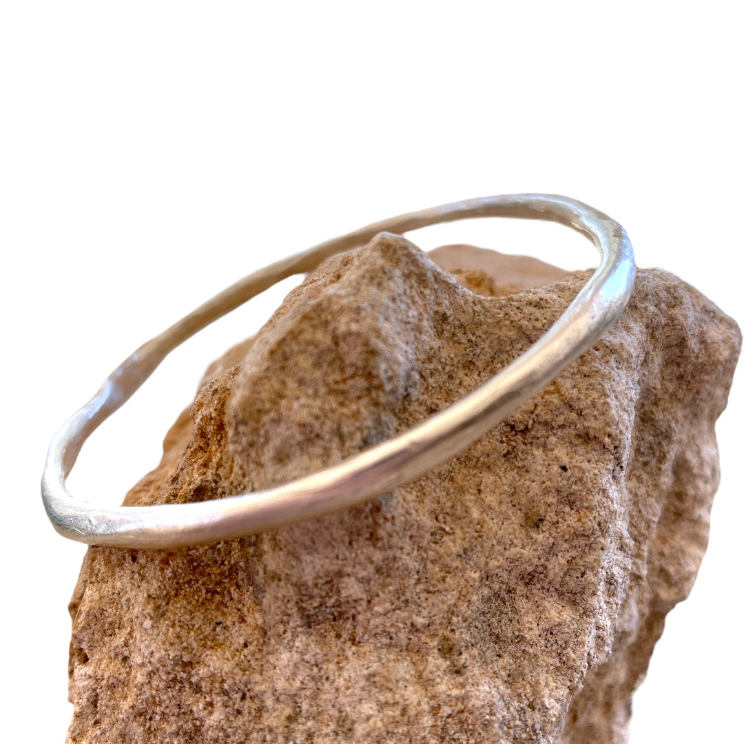 Natural Bangle – By Blu