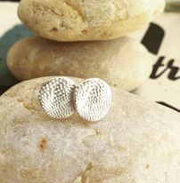 Shell impression studs 2