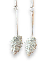 Load image into Gallery viewer, Lavender bud earrings