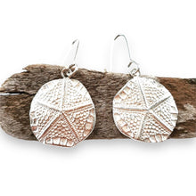 Load image into Gallery viewer, Sea star earrings