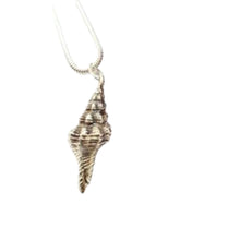 Load image into Gallery viewer, Seashell pendant