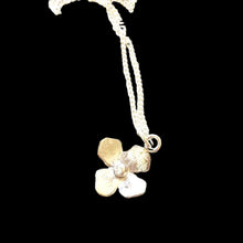 Load image into Gallery viewer, Spring flower pendant